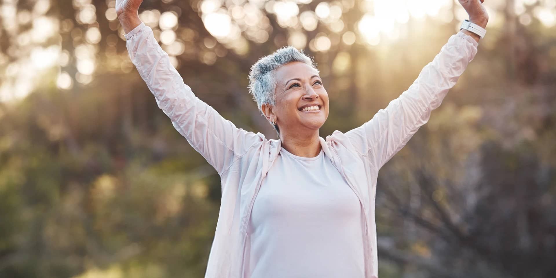 happy women celebrating successful surgery with Alabama Bariatrics